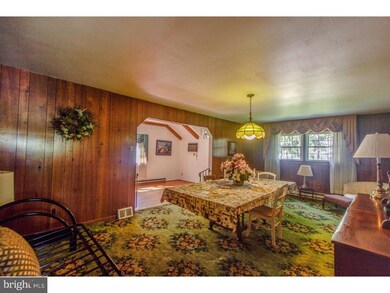1040 S Trooper Rd, Norristown, PA 19403 - photo 5