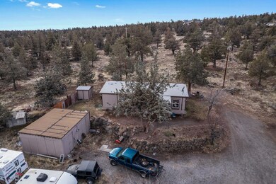 21239 SW Gift Rd, Bend, OR 97701 - photo 4