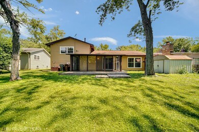 2701 Turtle Creek Dr, Hazel Crest, IL 60429 - photo 2