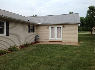 7683 Parker Dr, Circleville, OH 43113 - photo 7