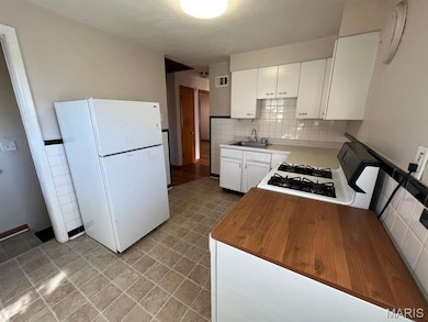 1509 Collins Ave, Saint Louis, MO 63117 - photo 2