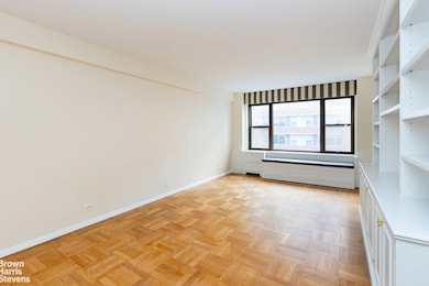 Riverview South unit 5F, New York, NY 10028 - photo 2