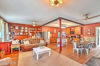 06-LIVING ROOM