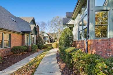 8211 Lake Allyn Dr, Raleigh, NC 27615 - photo 4