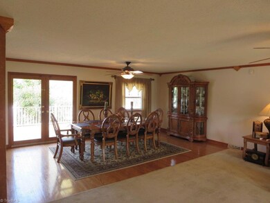 926 Mcdowell Rd, Asheboro, NC 27205 - photo 5