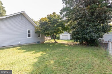 221 Dale Rd, Pasadena, MD 21122 - photo 5