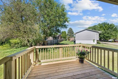 4652 Hitching Post Ct, Davenport, IA 52806 - photo 5