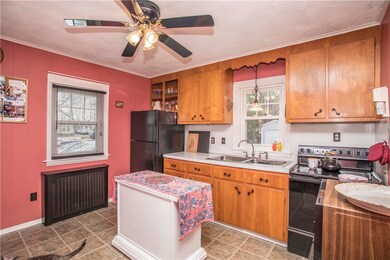 61 Hazael St, Providence, RI 02908 - photo 4