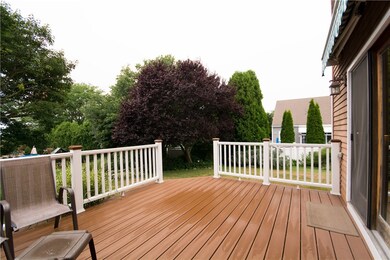 33 Sullivan Ln, Bristol, RI 02809 - photo 4