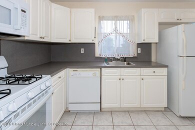380 Netherland Ave Staten-large-007-012-