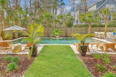 236 Indigo Bay Circle back yard & pool