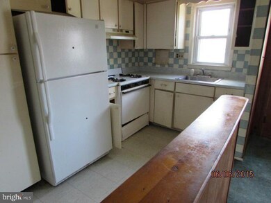 3612 Benson Ave, Halethorpe, MD 21227 - photo 5