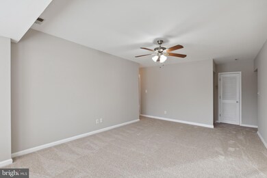 19315 Club House Rd unit 301, Montgomery Village, MD 20886 - photo 7