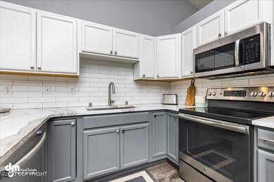 Kitchen w/ SS Appliances