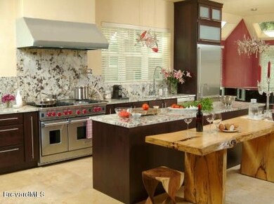 Kitchen Island - Stainless