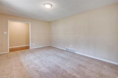 682 Inwood Rd, Asheboro, NC 27205 - photo 4