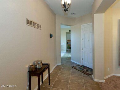 002_Entry Foyer