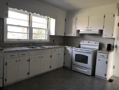 305 S Fairoak St, Shelbyville, TN 37160 - photo 6