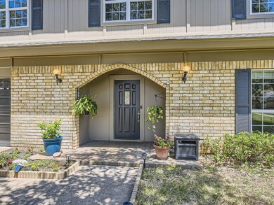2832 Toni Ct, Hurst, TX 76054 - photo 4