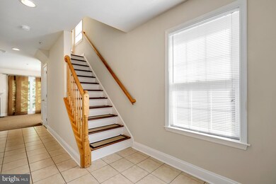 9124 Marlove Oaks Ln, Owings Mills, MD 21117 - photo 2