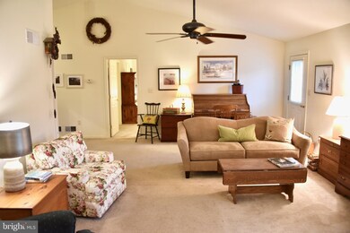 515 S Kinzer Ave, New Holland, PA 17557 - photo 3