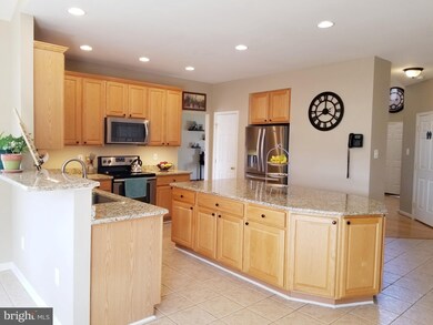 639 Tanglewood Dr, Sykesville, MD 21784 - photo 4