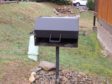 906 Mcmakin Way, Pigeon Forge, TN 37863 - photo 5