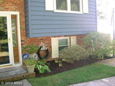 303 Silky Oak Ct, Linthicum Heights, MD 21090 - photo 4