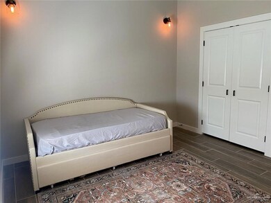 2936 Allen Dr, Edinburg, TX 78539 - photo 6