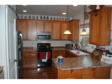 216 SE Hope Ct, Sheridan, OR 97378 - photo 5