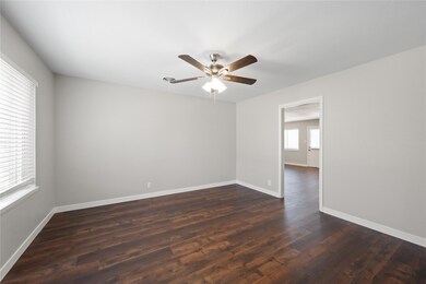 904 Trailwood Dr, Hurst, TX 76053 - photo 6