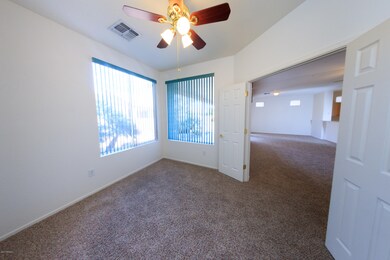 Ranae Settle - Den-Office