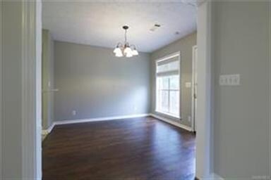 Sunny dining area off kitchen.... view from living