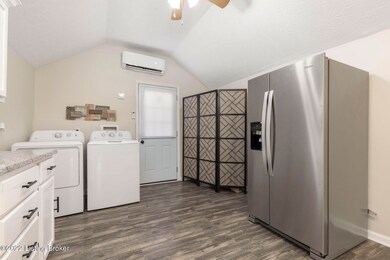 584 Main St, Lebanon Junction, KY 40150 - photo 7