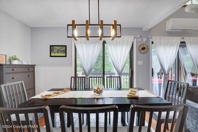 9867 Deerwood Dr, Tobyhanna, PA 18466 - photo 4