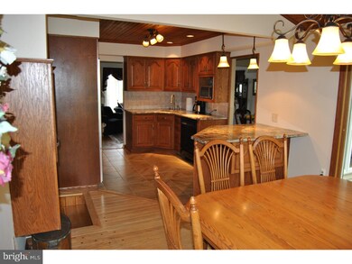 578 Seneca Ct, Magnolia, NJ 08049 - photo 3