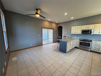 3963 Gvillo Ln, Alton, IL 62002 - photo 7