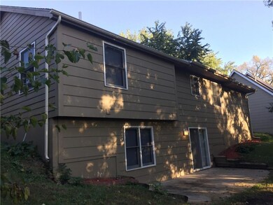 5310 SE 5th St, Des Moines, IA 50315 - photo 2