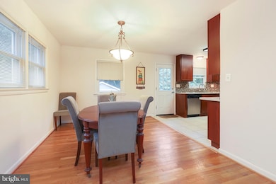 908 Luray Place, Hyattsville, MD 20783 - photo 5