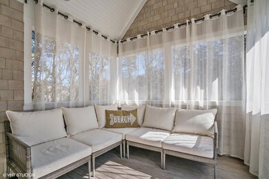 11_32PilgrimRoad_97_SunRoom_MLSuse_1500x