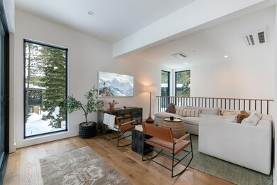 211 Palisades Cir, Olympic Valley, OH 96146 - photo 7