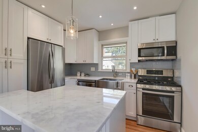 6730 Williams Dr, Alexandria, VA 22307 - photo 2