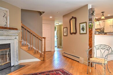 Just an grand view of the first floor.