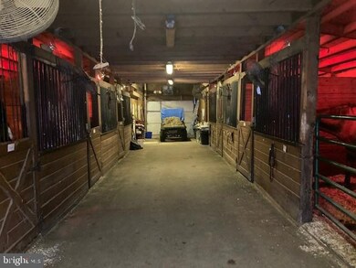 115 Meadow View Ln, Strasburg, VA 22657 - photo 4