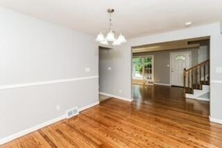 002-photo-dining-room-13986187