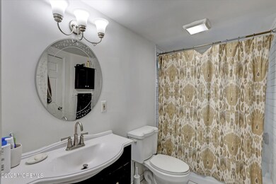 11-Bathroom