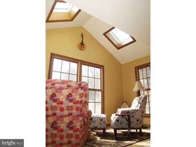 4288 Salem Dr, Emmaus, PA 18049 - photo 6