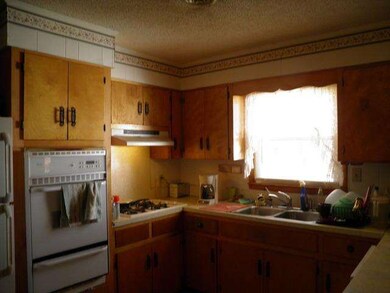 229 Lou Ellen Dr, Manchester, TN 37355 - photo 3