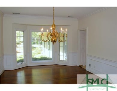 Dining Room. Dining Room with heart of pine floor 