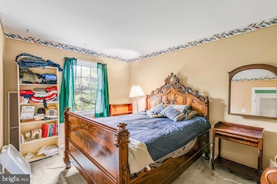 7228 Evanston Rd, Springfield, VA 22150 - photo 6